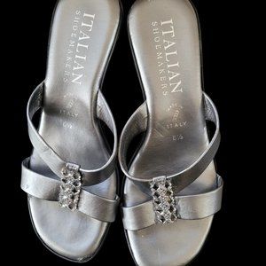 Italian Shoemakers New Never Worn Slides with Rhinestones Size 6.5